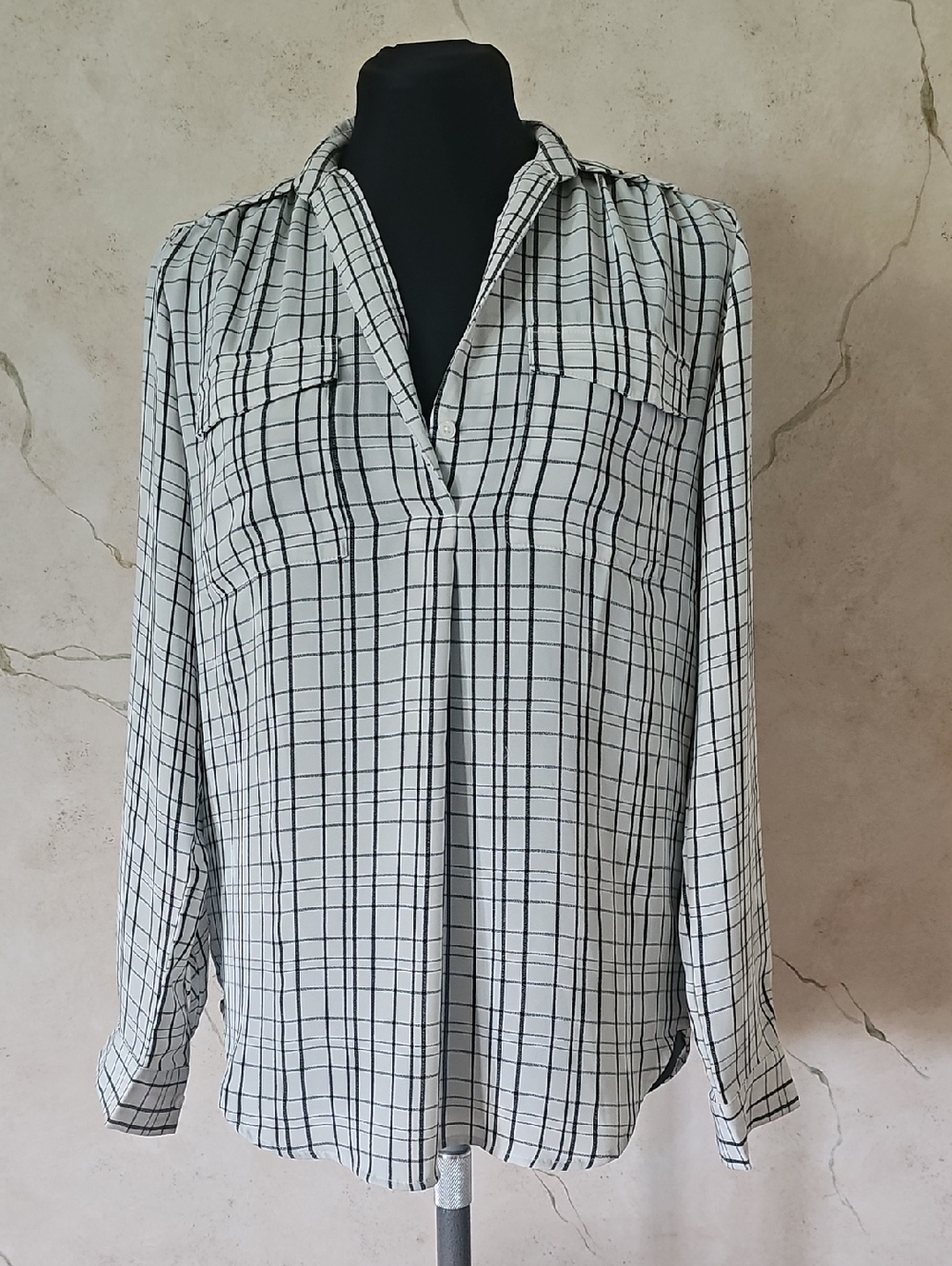 Ann Taylor White Plaid Button-Front Blouse